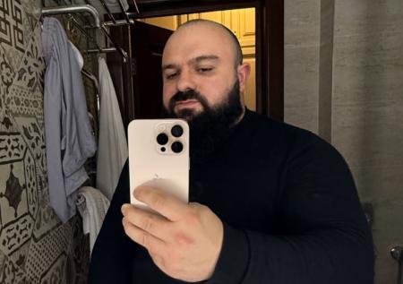 Чемпион мира оскорбил сотрудников ФСБ и участников СВО во время стрима