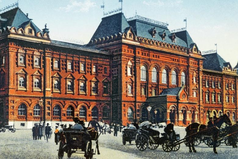 Городская дума на Воскресенской площади (ныне площадь Революции) в Москве