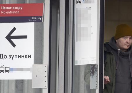 Грунт под зданиями около затопленной станции метро в Киеве начал проседать