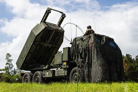 ВСУ выпустили по железнодорожному мосту под Херсоном три ракеты из HIMARS
