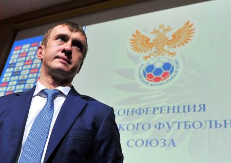 Алаев обещал покарать оскорблявших Дзюбу фанатов