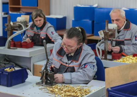 Россиянам поднимут пенсии в 2025 году: кому и на сколько