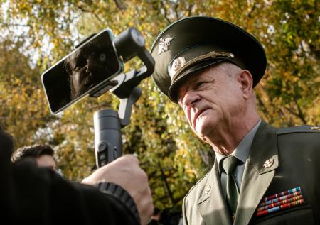 «Загнать в стойло»: Алкснис о политическом оттенке в деле Квачкова