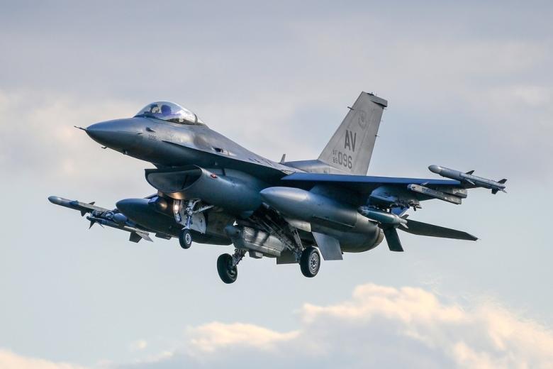 F-16