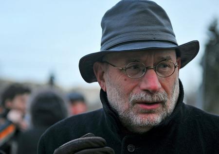 Акунин узнал о литературных пристрастиях россиян