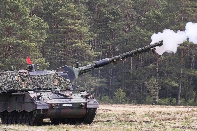 САУ Panzerhaubitze 2000