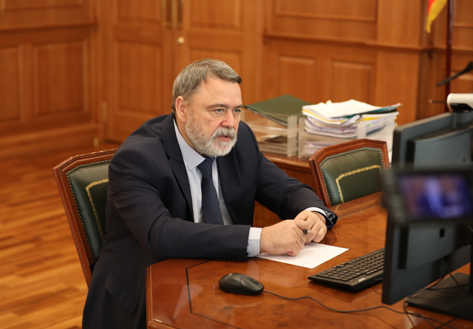 Игорь Артемьев