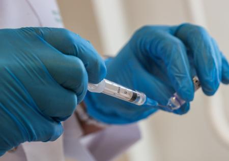 Назван срок начала продаж инъекционного препарата «Арепливир» от COVID-19