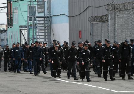 Война зэков: мобилизация в тюрьме и на воле