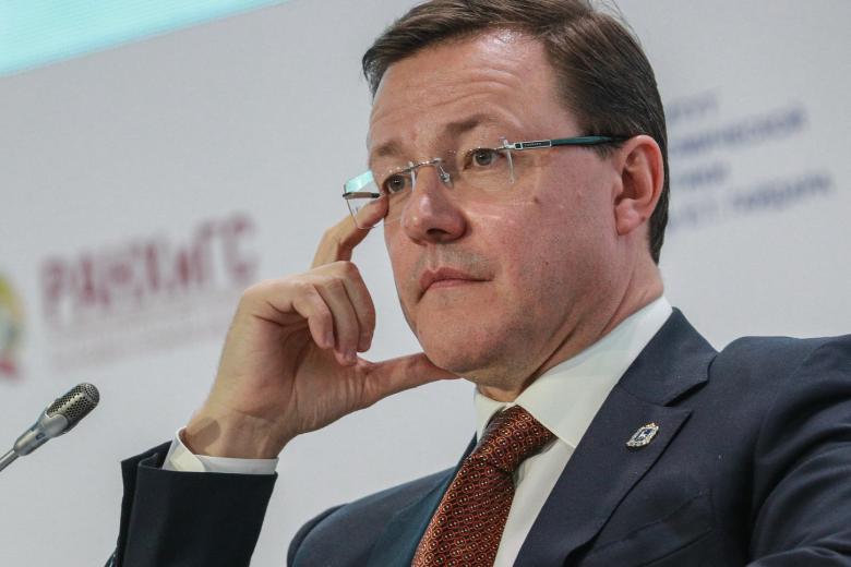 Дмитрий Азаров