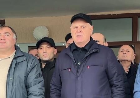 Президент Абхазии заявил о попытке госпереворота