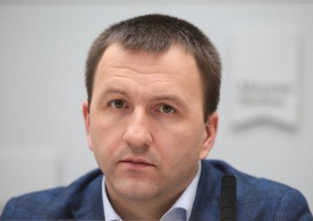 Устроивший дебош на борту самолета глава Союза молодежи решил уволиться