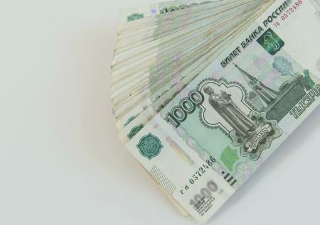 ЦБ: россияне тратят 80% доходов на обслуживание кредитов