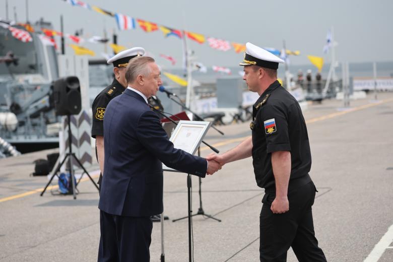Главнокомандующий Военно-морским флотом РФ адмирал Александр Моисеев и губернатор Санкт-Петербурга Александр Беглов