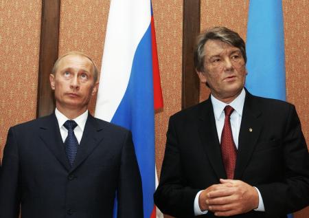 Профессор: Ющенко мог заразить Путина и других глав стран опасной болезнью