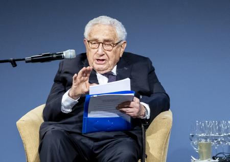 Нобелевский лауреат отказался от идеи нейтрального статуса Украины