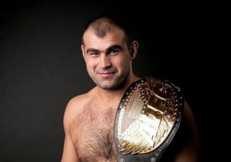 Бой Абдурахимова на турнире UFC в ближайшие выходные отменился