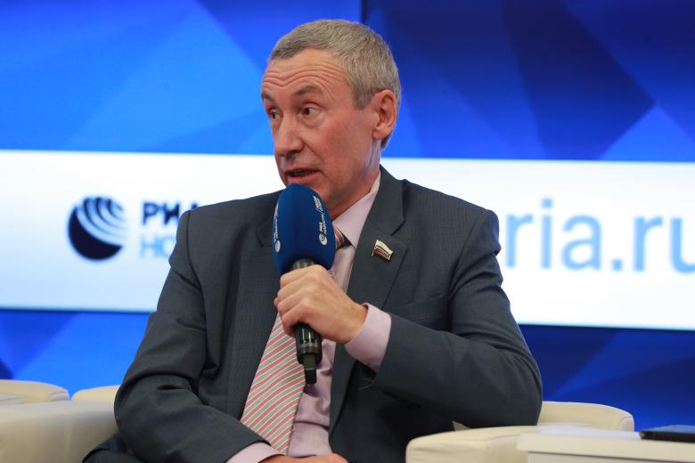 Сенатор Андрей Климов