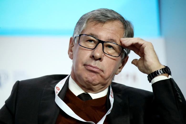 Петр Авен