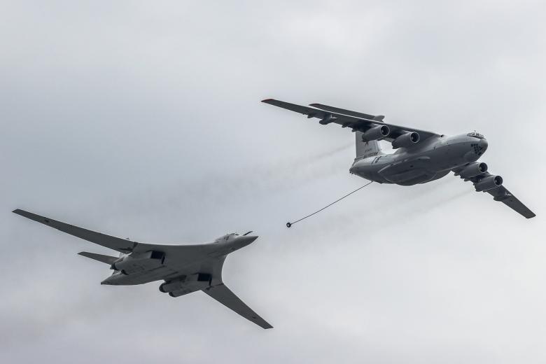 Ту-160