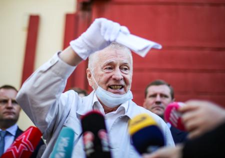 «Глупые нападки»: Жириновскому ответили на слова о запрете «Яблока»