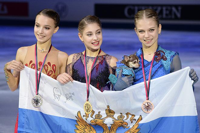 Алёна Косторная, Анна Щербакова и Александра Трусова