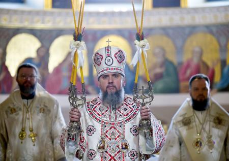 Святых выноси: какие мощи «инвентаризирует» Украина в Киево-Печерской лавре