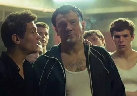 Актер из «Слова пацана» частично признал вину по делу об убийстве и разбое