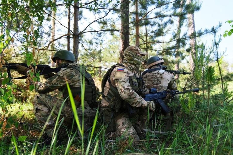 Военнослужащие ВС РФ в зоне проведения СВО
