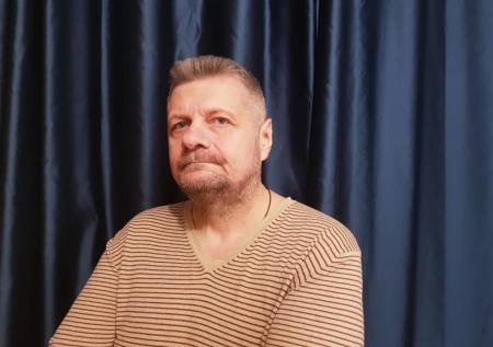 Экс-депутата Рады заочно обвинили в нападении на посольство России