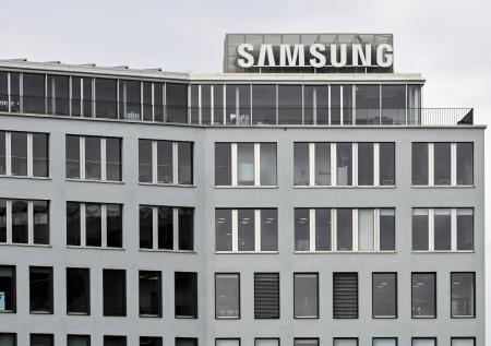 «Коммерсант»: Samsung начал нанимать сотрудников в России
