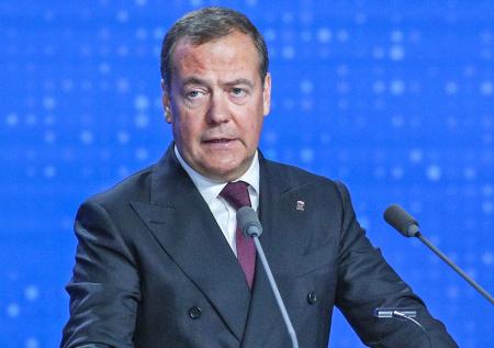 В ФРГ ответили на слова Медведева о нацеленном на Берлин ядерном оружии