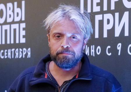 Стало известно о состоянии звезды «Интернов» после экстренной операции