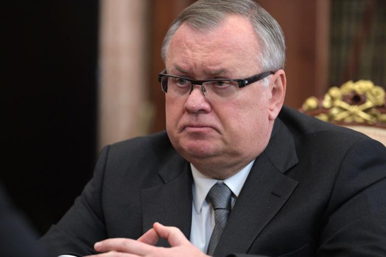 Андрей Костин