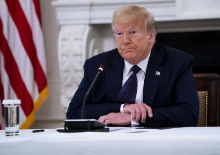 Трамп заявил, что Twitter наконец находится во «вменяемых руках»