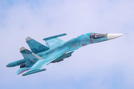 Появилось видео, как авиационные бомбы разгромили позиции ВСУ под Курском