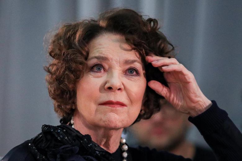 Лариса Голубкина