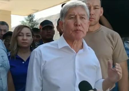 Атамбаев отказался участвовать в процессе об освобождении вора в законе