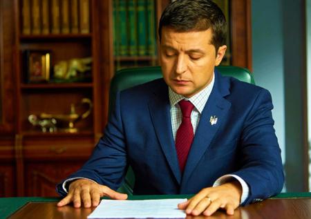 На требования Зеленского к Порошенко ответили в Верховной раде