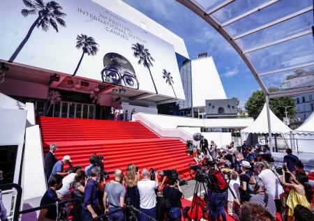 «Петровы в гриппе» взорвут Канны: 10 самых ожидаемых фильмов кинофестиваля