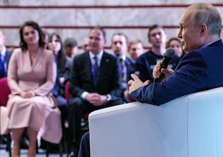 «Полный беспредел»: Путин оценил притеснение русских на Украине