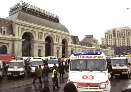 «Выносили мешки с телами»: что было после взрыва в метро на «Автозаводской»