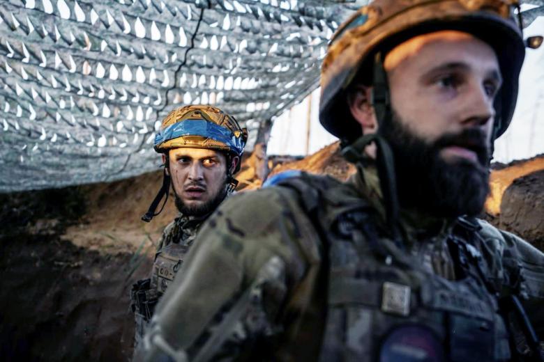 Военнослужащие Вооруженных сил Украины в зоне боевых действий
