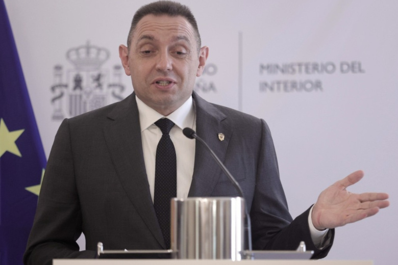 Александр Вулин