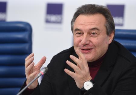 Алексей Учитель отреагировал на слухи о романе с Кристиной Асмус