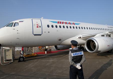 Авиакомпания «Ямал» передумала закупать 10 самолётов Superjet 100