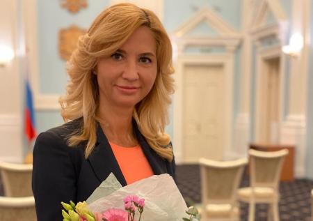 Губернатор Омской области уволил главу Минздрава после инцидента со скорыми