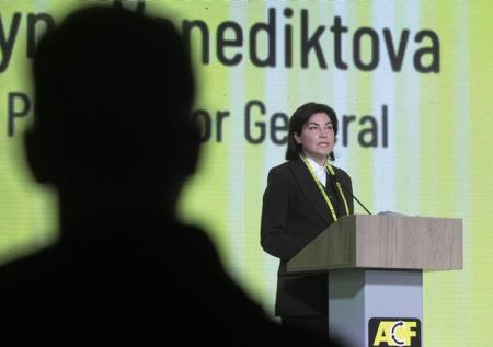 Зеленский уволил генпрокурора Украины и главу СБУ