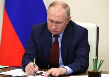 Путин утвердил соглашение о двойном гражданстве с Южной Осетией