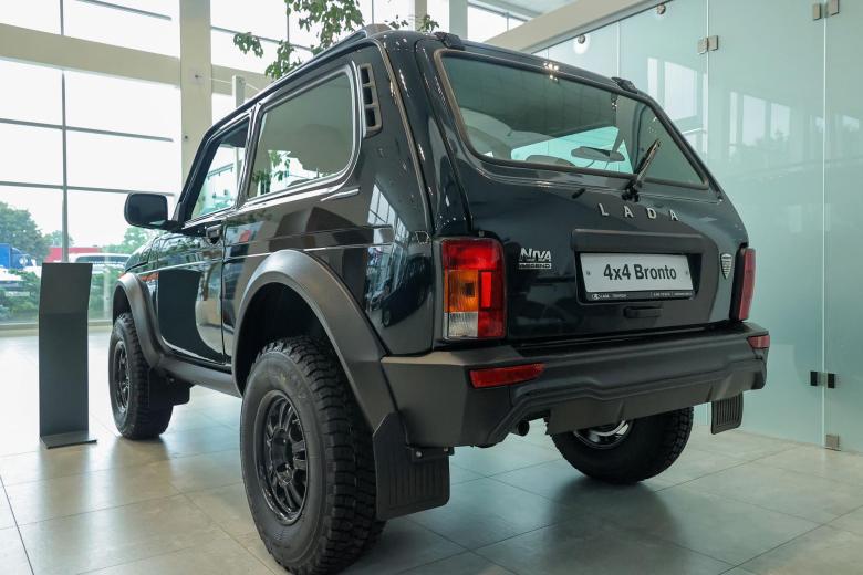 LADA Niva Legend